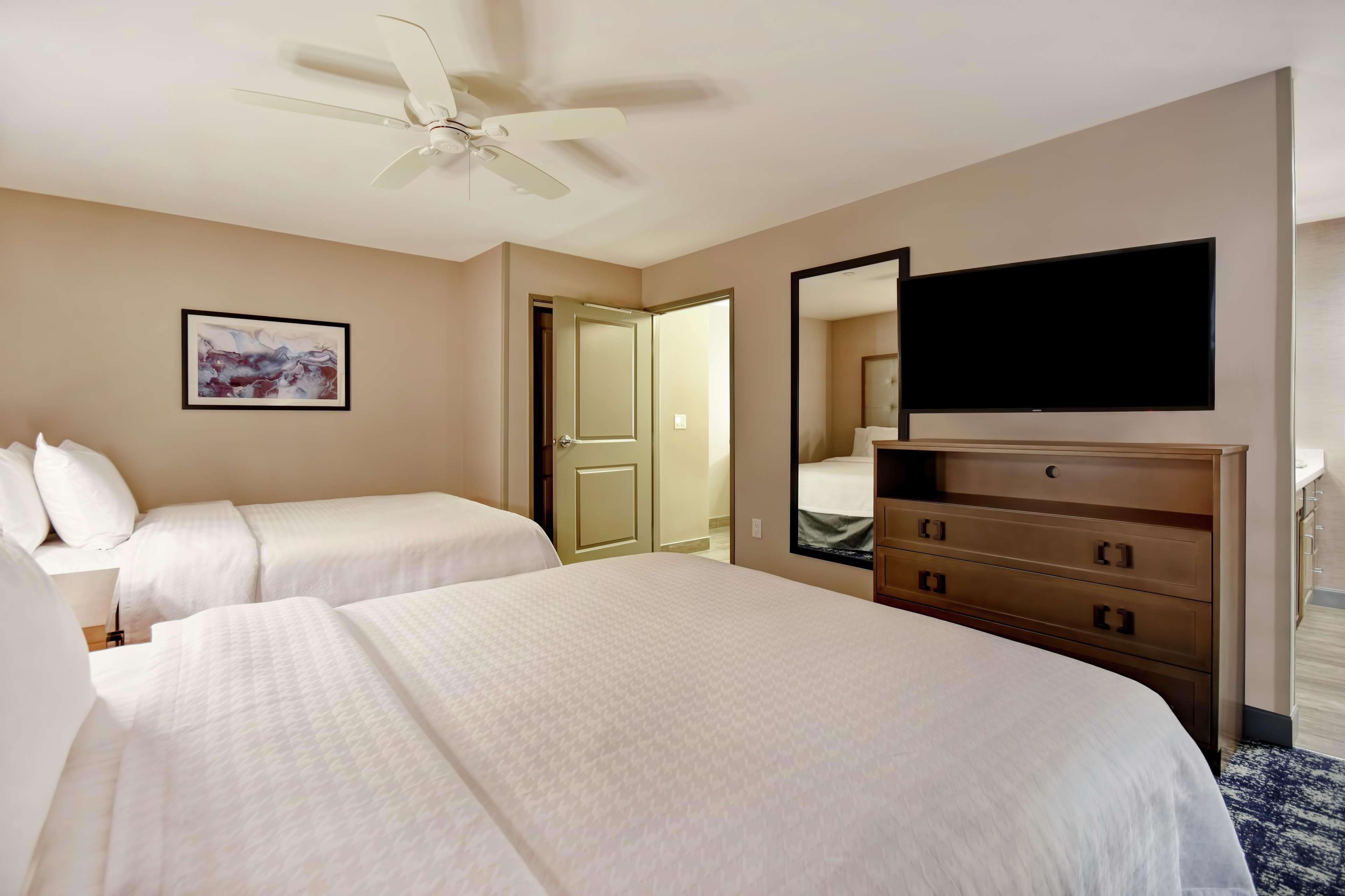 Homewood Suites By Hilton Orange New Haven Экстерьер фото