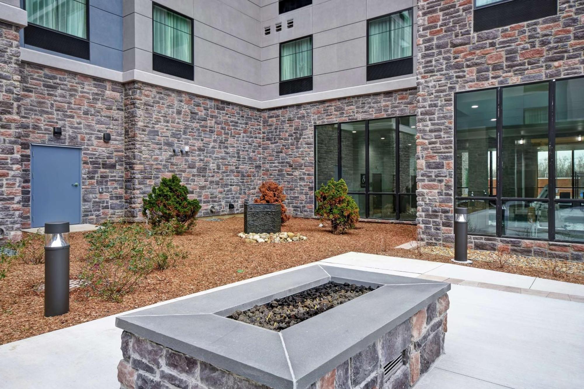 Homewood Suites By Hilton Orange New Haven Экстерьер фото