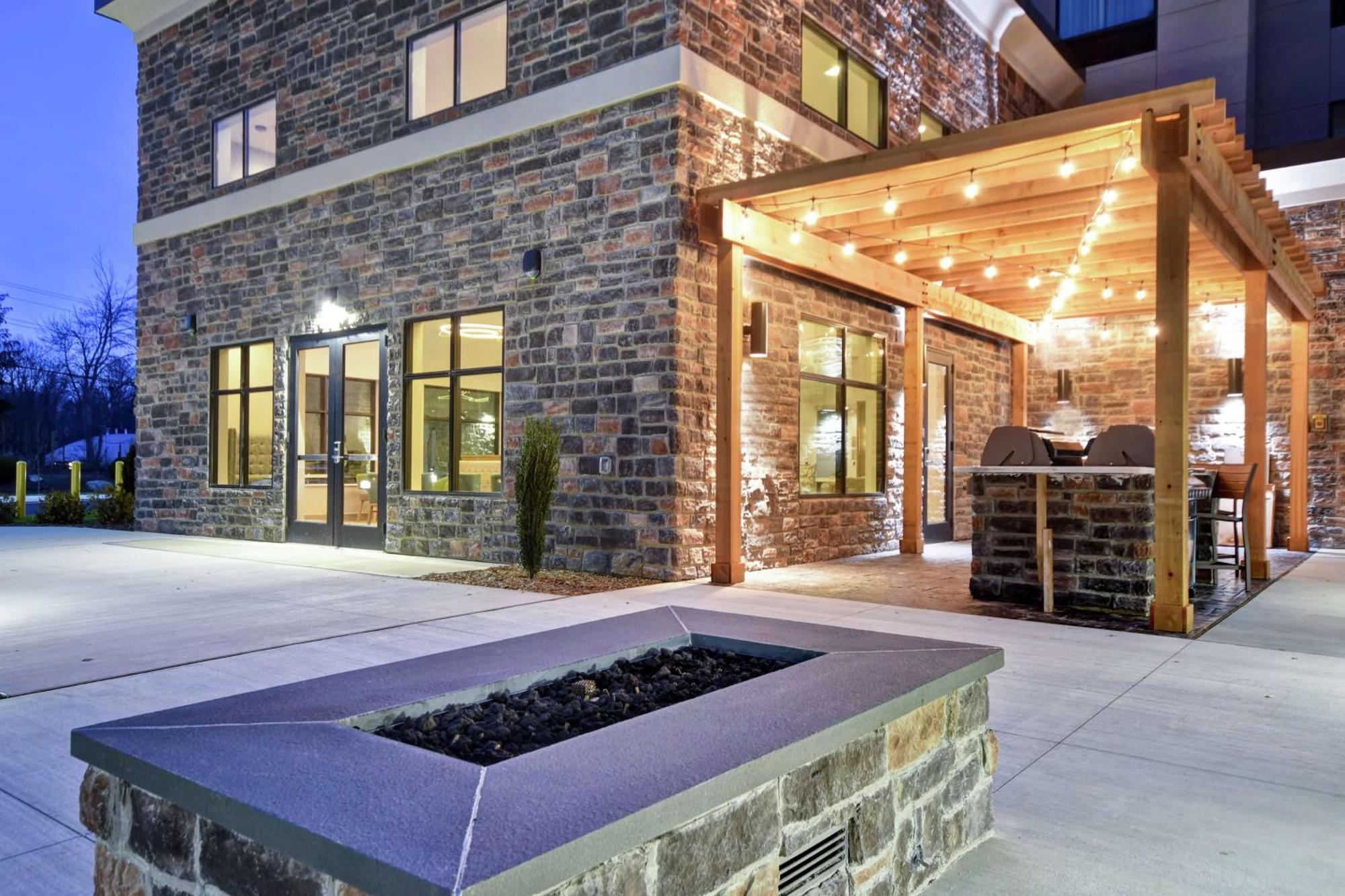 Homewood Suites By Hilton Orange New Haven Экстерьер фото