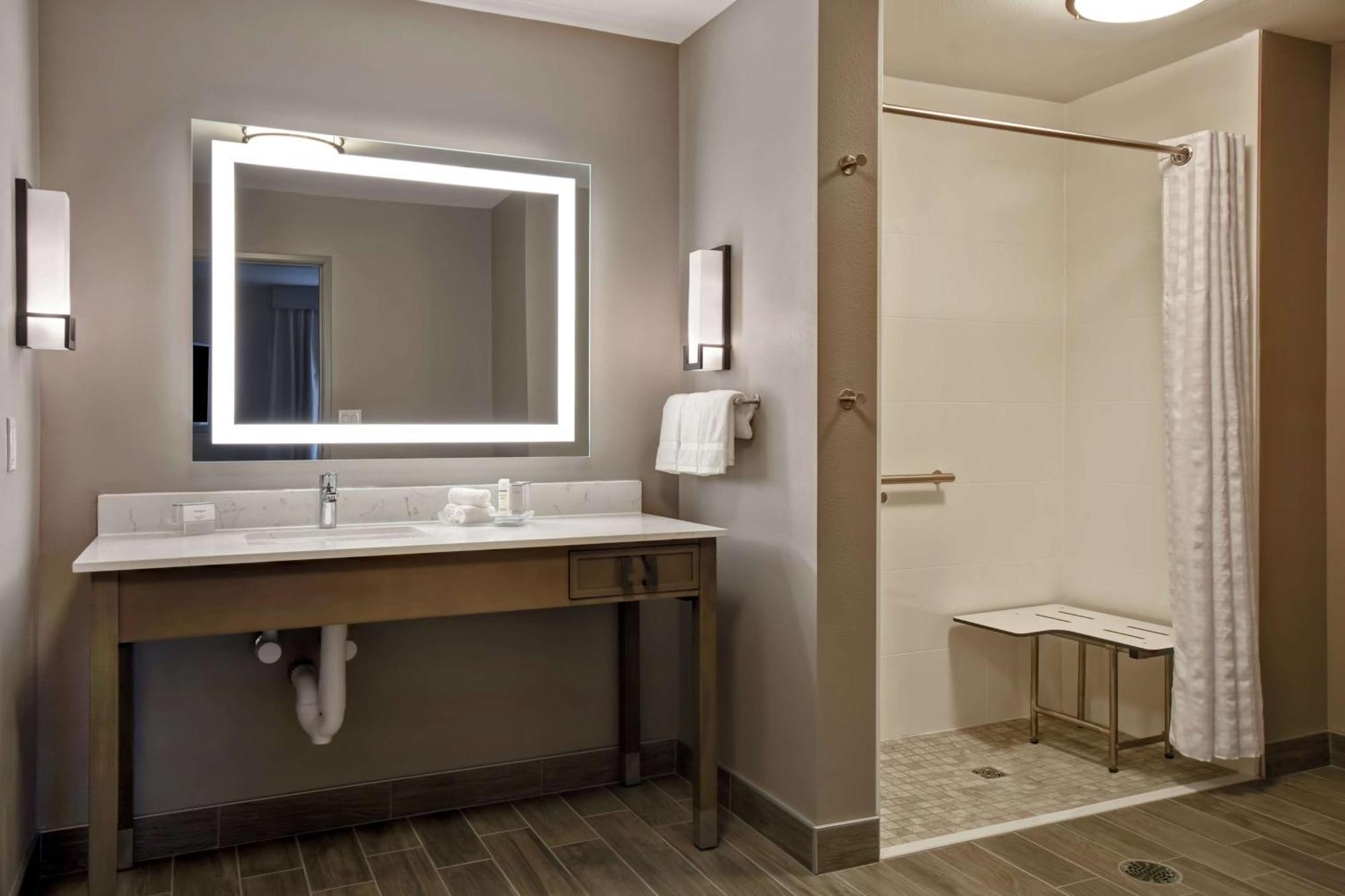 Homewood Suites By Hilton Orange New Haven Экстерьер фото