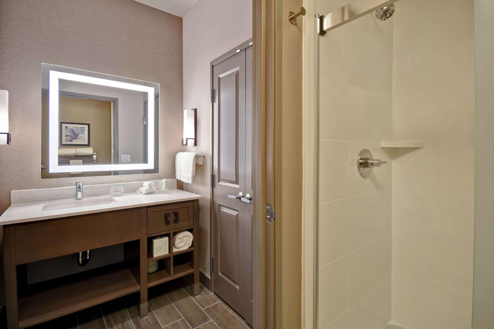 Homewood Suites By Hilton Orange New Haven Экстерьер фото