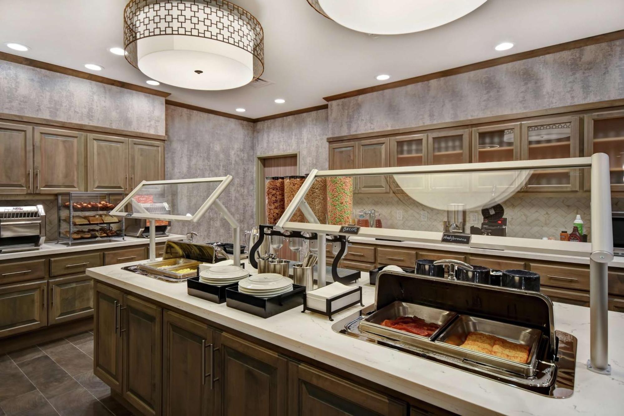 Homewood Suites By Hilton Orange New Haven Экстерьер фото